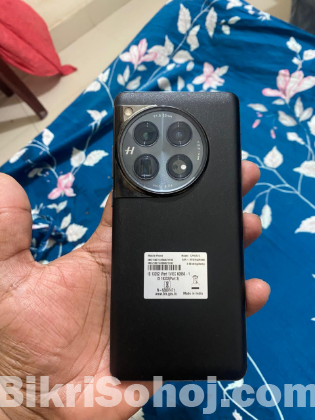OnePlus 12
